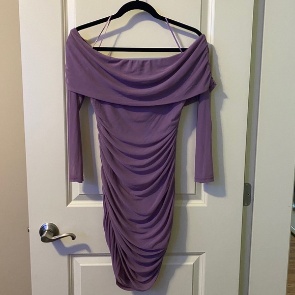 Off the shoulder bodycon dress - Picture 2 of 5